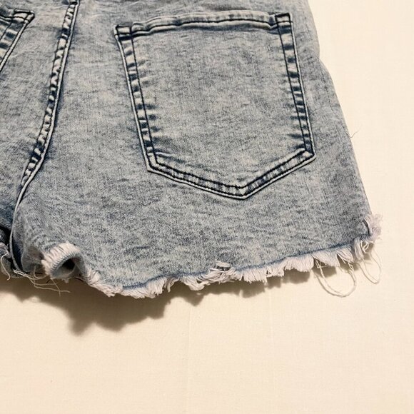 Aeropostale Aero High Rise Curvy Midi Denim Shorts Womens Size 10 Distressed - Picture 13 of 14